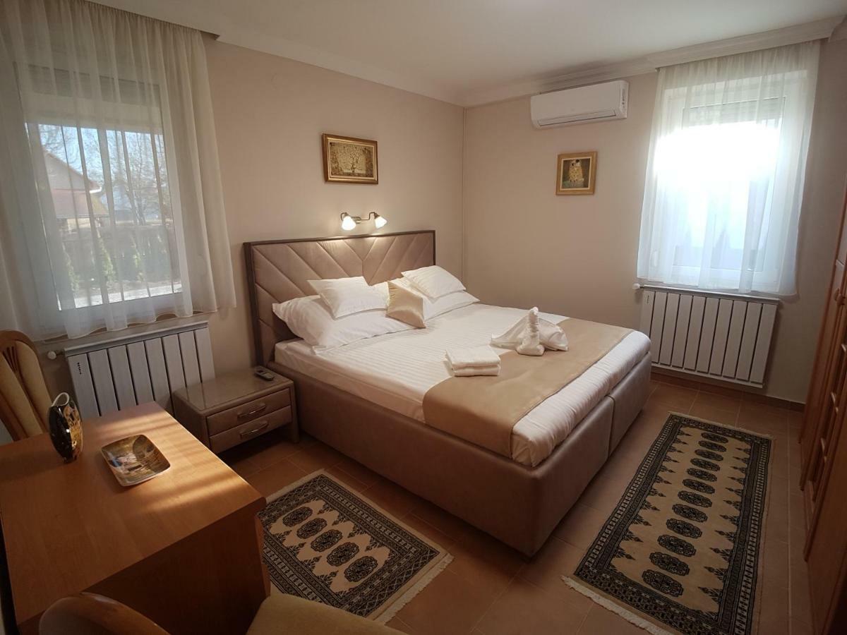 Villa Bellanova Hajduszoboszlo Exterior foto