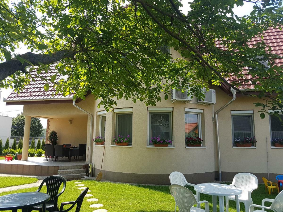 Villa Bellanova Hajduszoboszlo Exterior foto